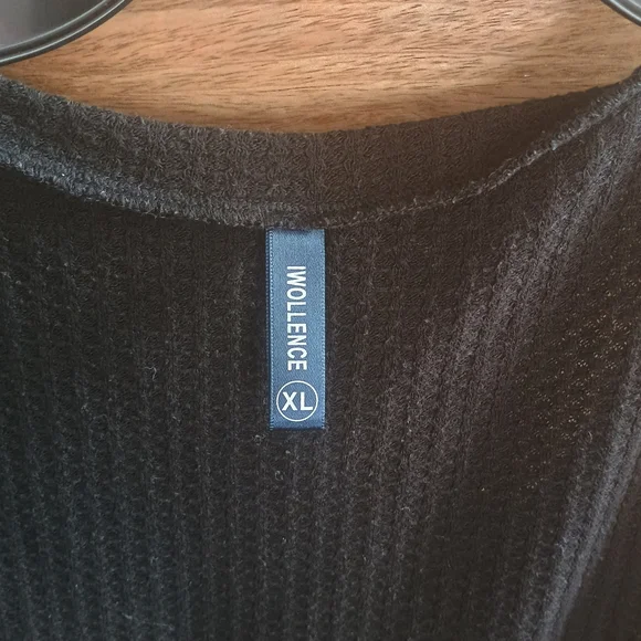 Lot Lf Women's Tops - Picture 10 of 16